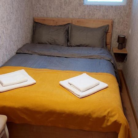 Yellow Apartment Tiflis Dış mekan fotoğraf